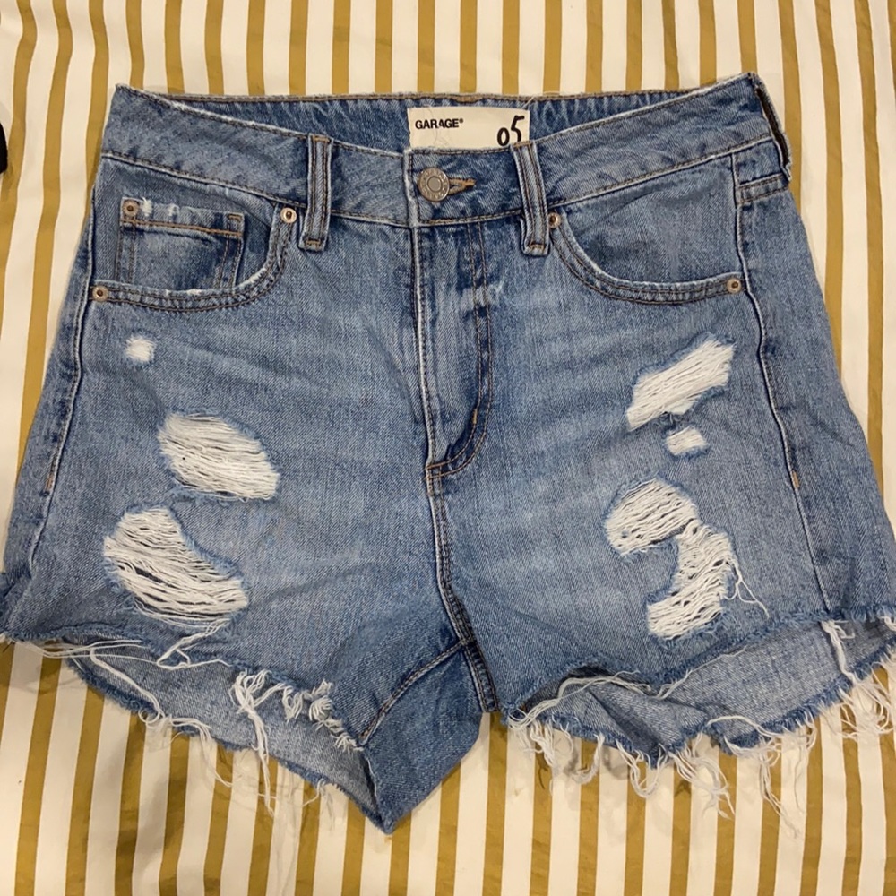 Garage size 5 jean shorts